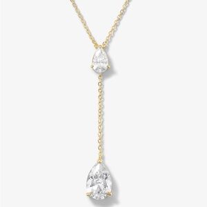 💜Melinda Maria “ Gotta have that necklace “Gold Necklace with Clear Pendants